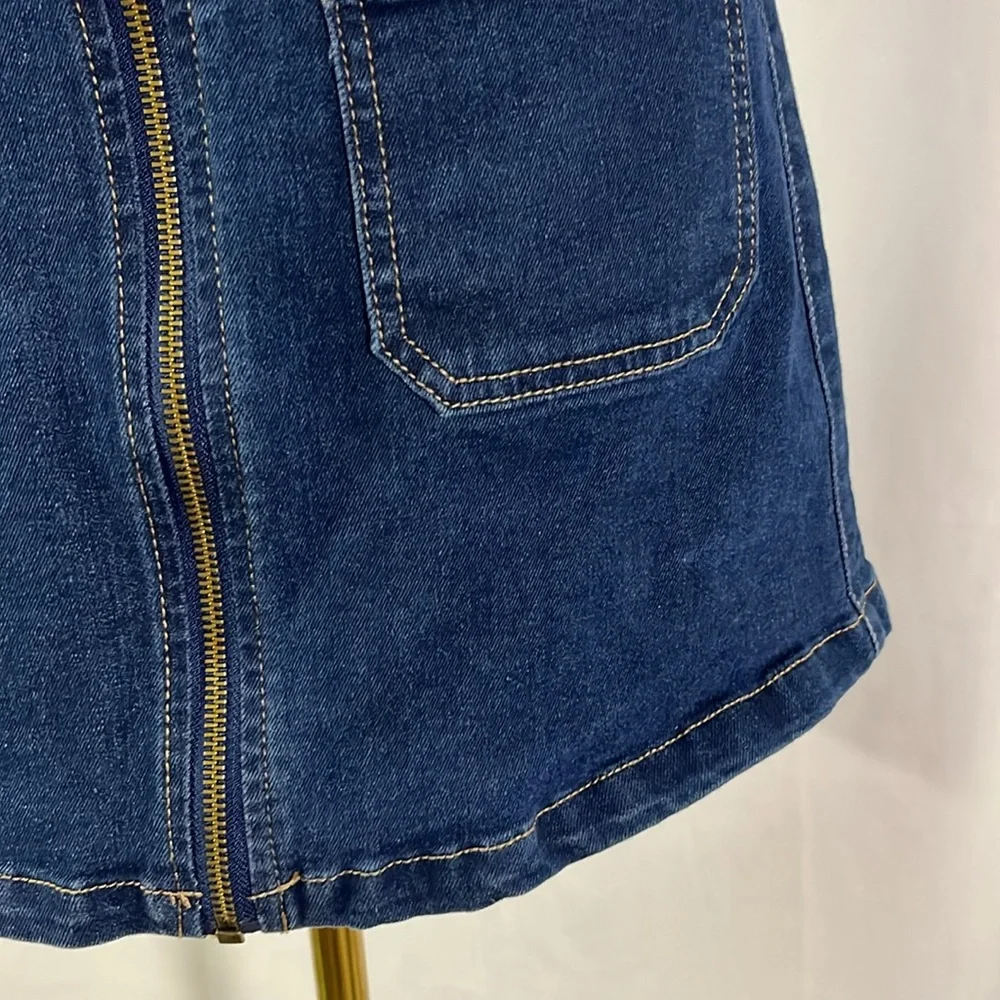 🛍 6 for $35 • Sincerely Jules Zip Front Patch Pocket Denim Mini Skirt